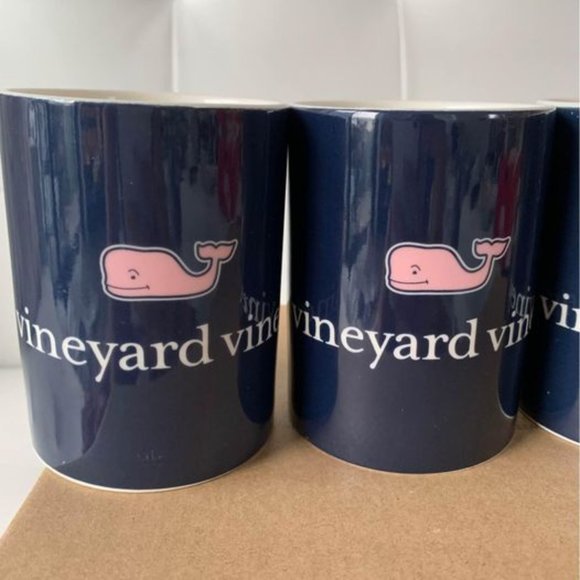 Vineyard Vines Logo Whale Candle Bundle - Picture 3 of 8